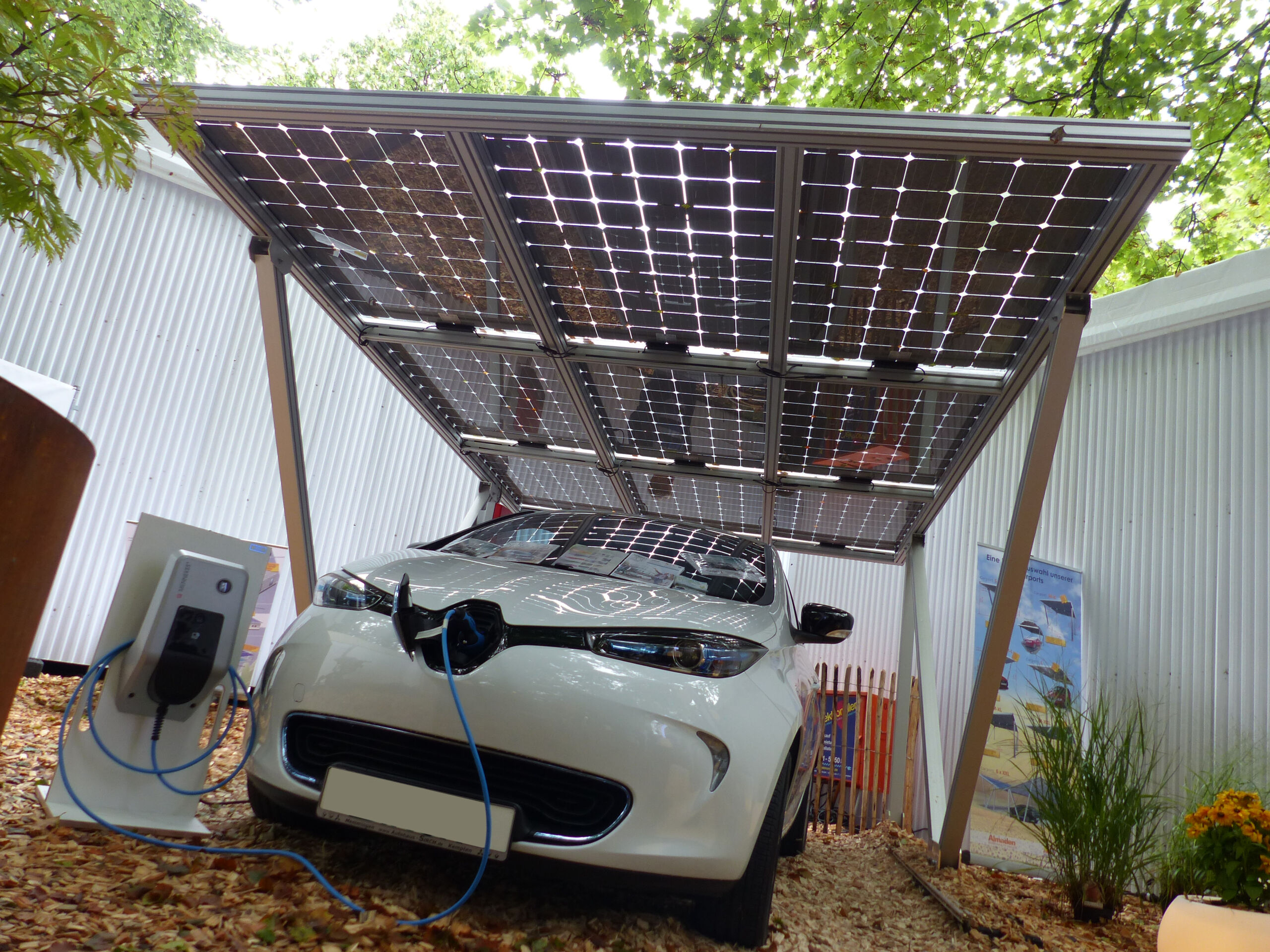 Solar-Carport und Terrassenüberdachung mit PV im Landkreis Calw – GreenSolar365
